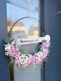 1/2 Loop »Hereinspaziert« mit Schriftbanner und rosa Blüten