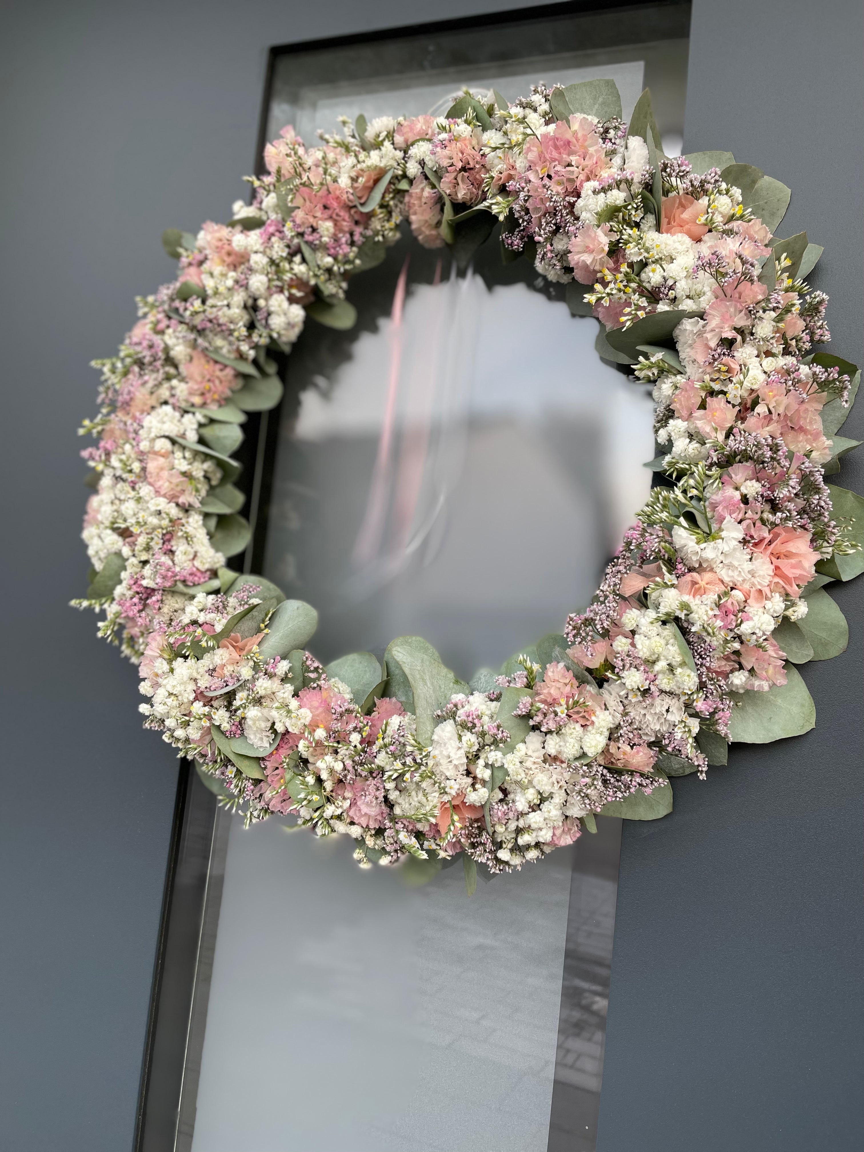 »1/1 Loop Pastell« – FlowerLoop mit Farbakzenten in Rosé & Peach