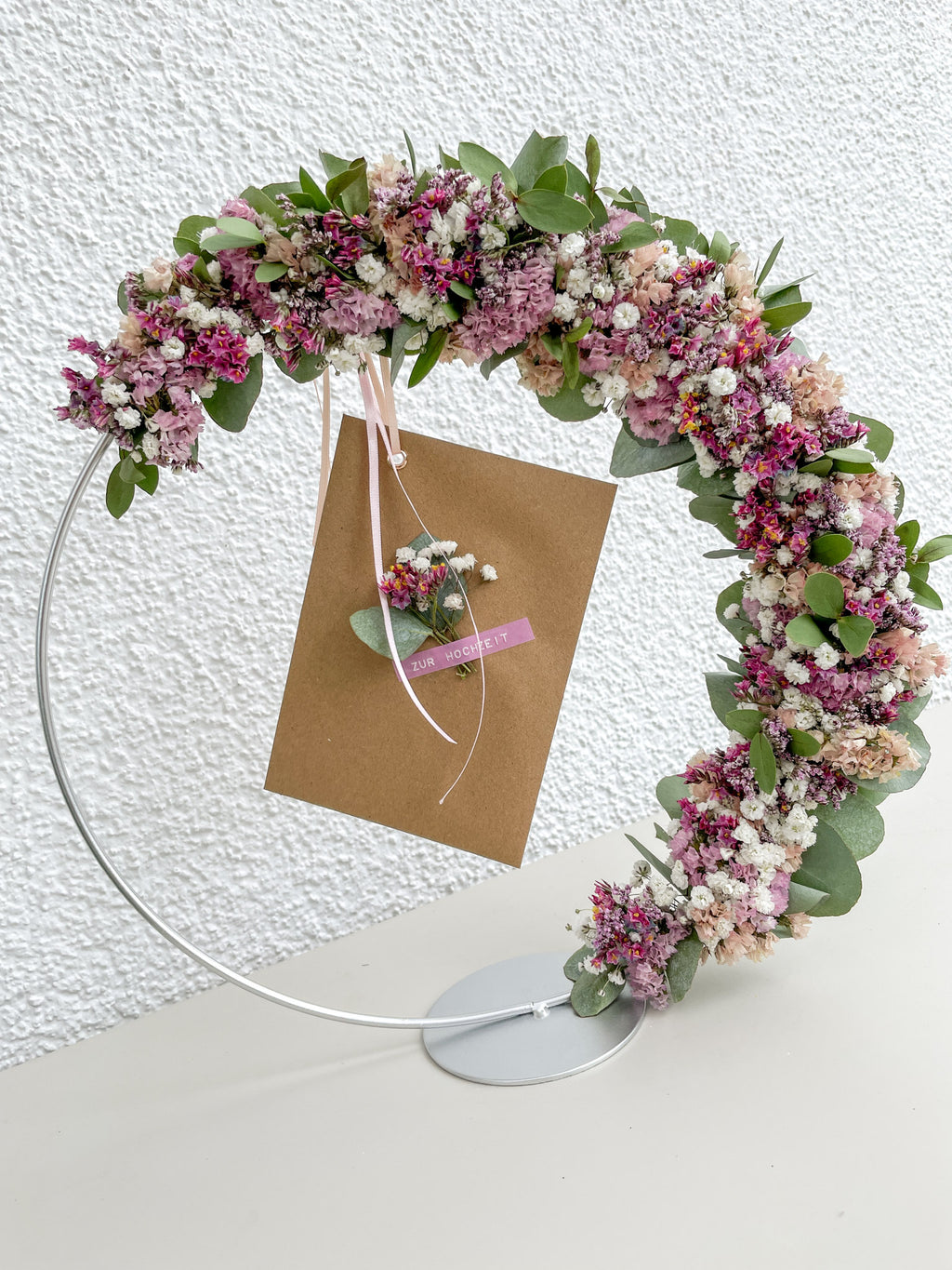 1/2 Loop auf Metallständer – Blütendesign mit persönlicher Note| FlowerLoop  Ø 30cm