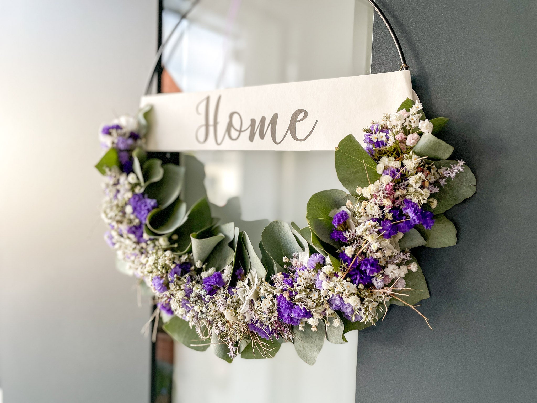 1/2 Loop »HOME Lila« – eleganter Willkommensgruß mit Eukalyptus & Blüten