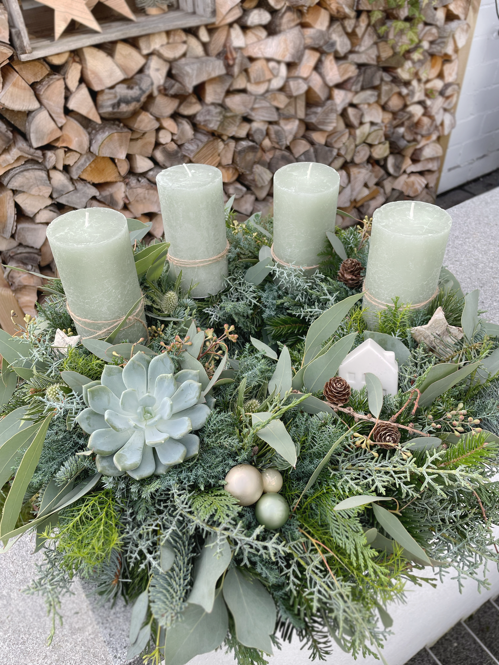 Adventskranz »Mintzauber« – Klassisch, schlicht & bezaubernd & Sukkulente | D=30cm
