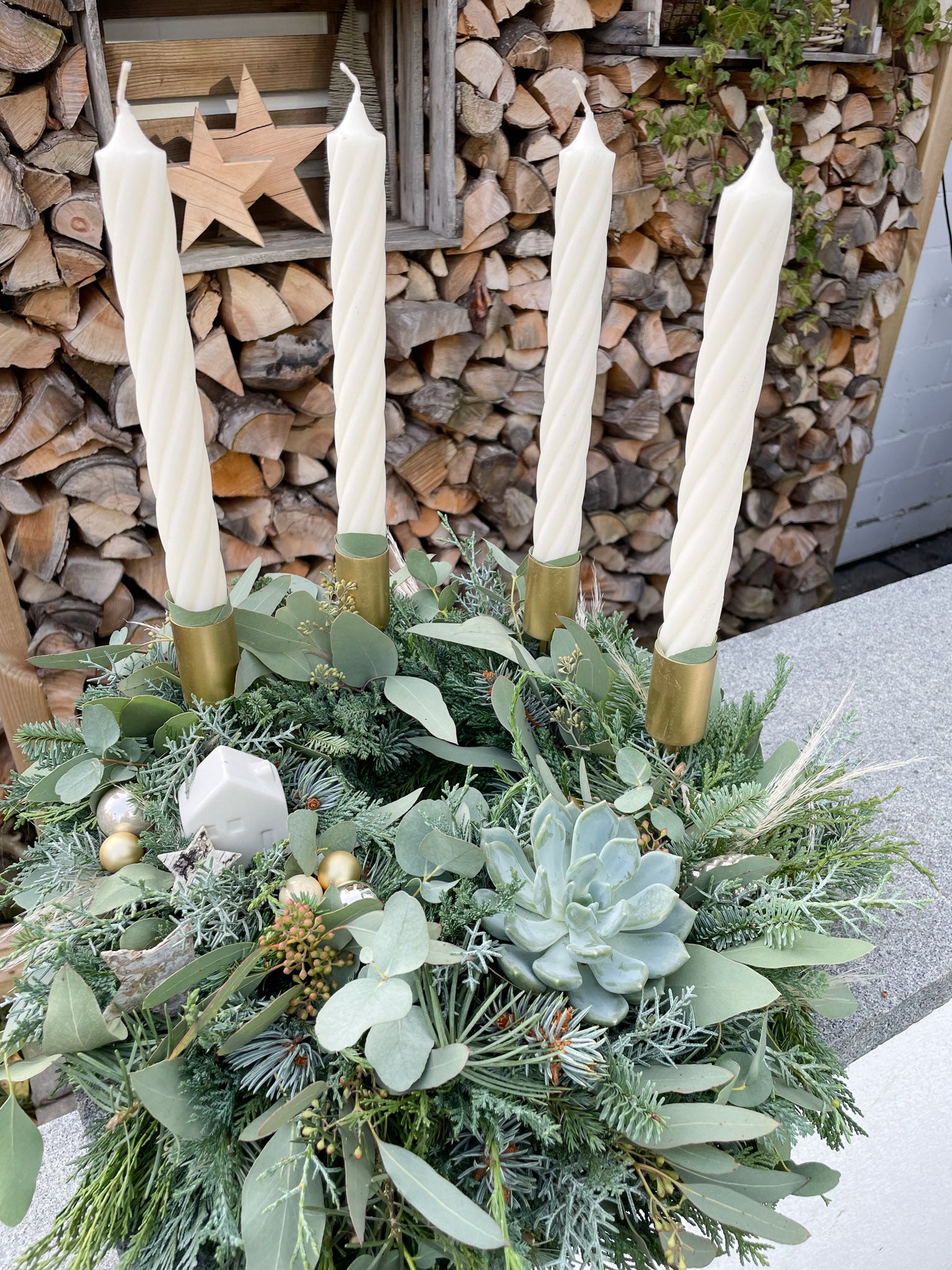 Adventskranz »Winterzauber-Twist« – gedrehte Stabkerzen & Sukkulente | versch. Größen