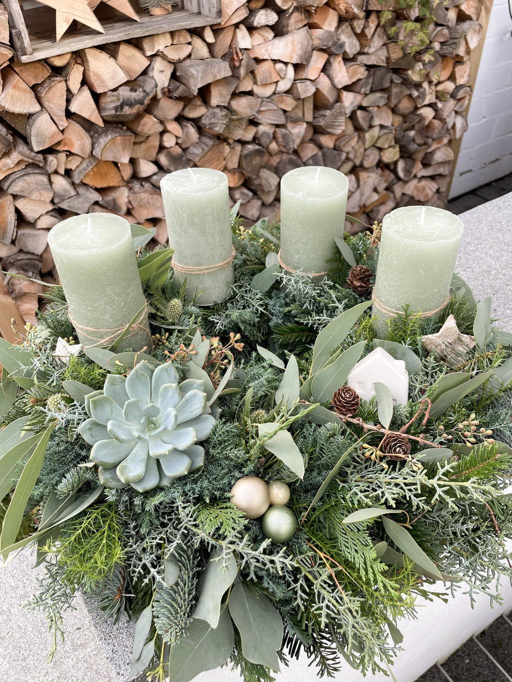 Adventskranz »Mintzauber« – Klassisch, schlicht & bezaubernd & Sukkulente | D=30cm