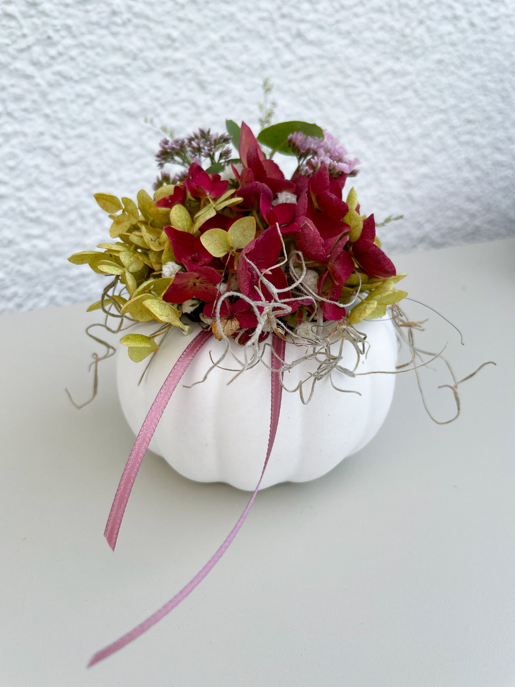 Herbst-Bouquet »Kleiner Kürbis« – Raysin-Gips mit Blumenfüllung