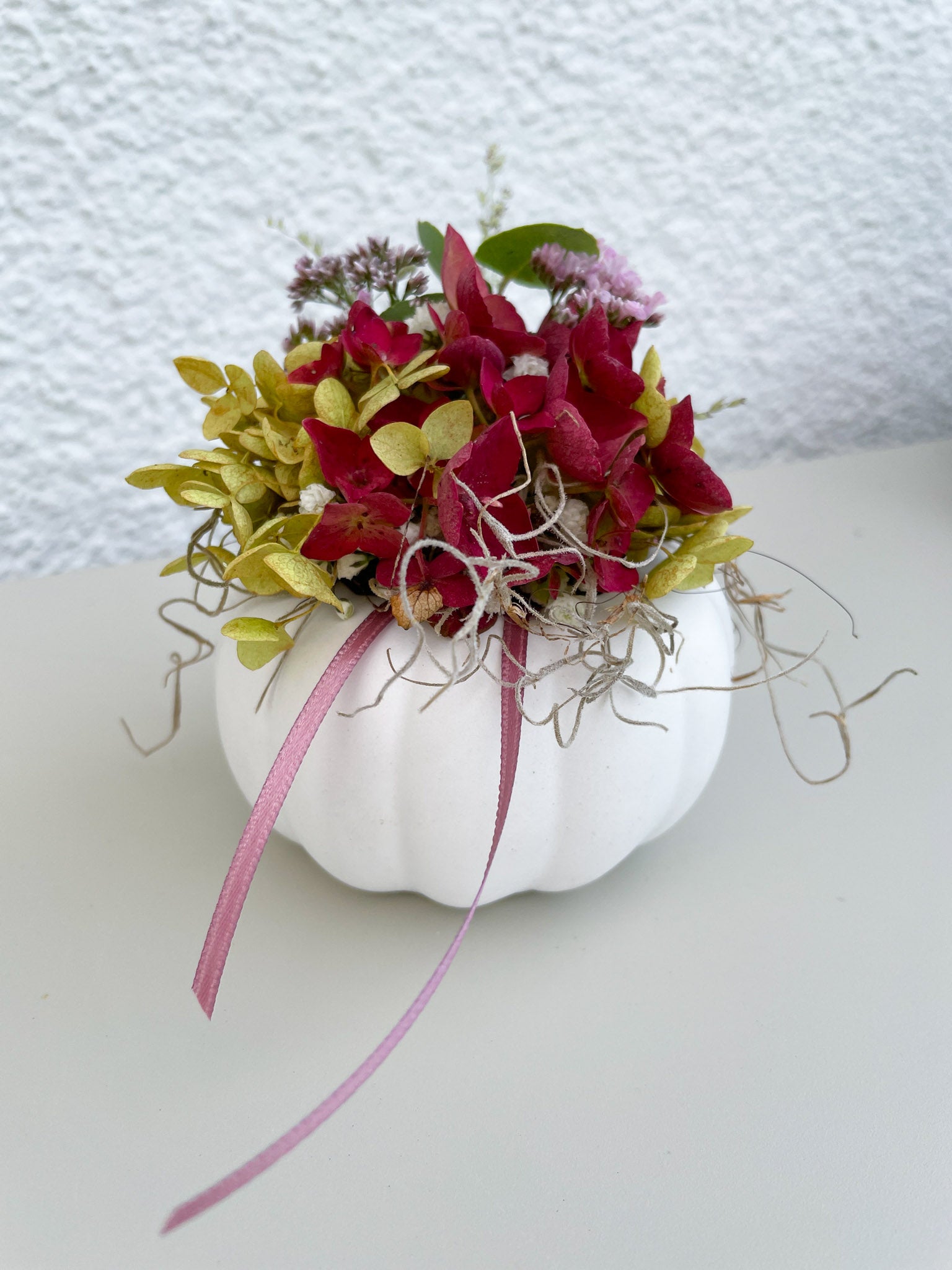 Herbst-Bouquet »Kleiner Kürbis« – Raysin-Gips mit Blumenfüllung