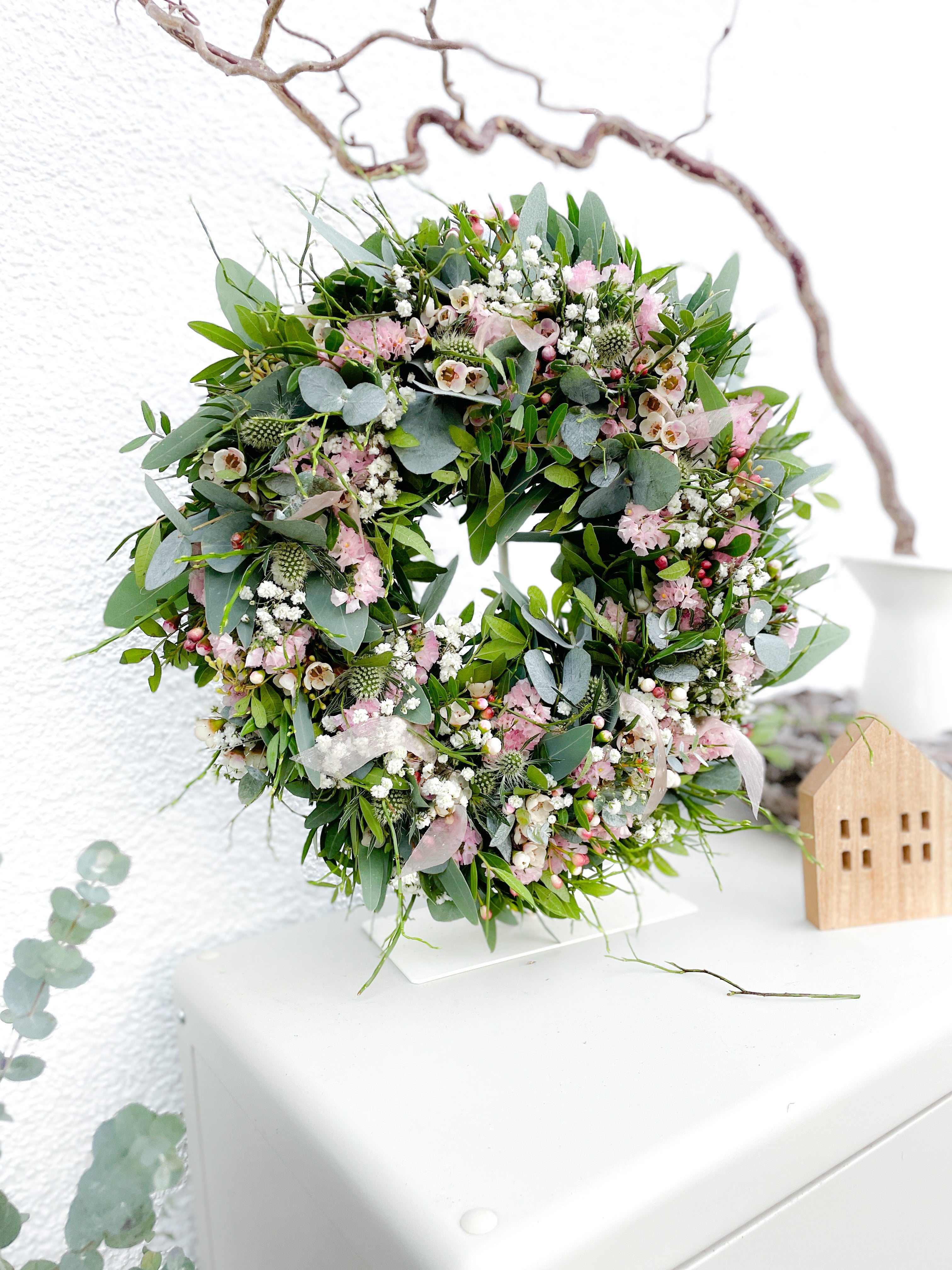 Frühlingskranz »Blütenzauber« – Frisch gebunden mit natürlichen Highlights