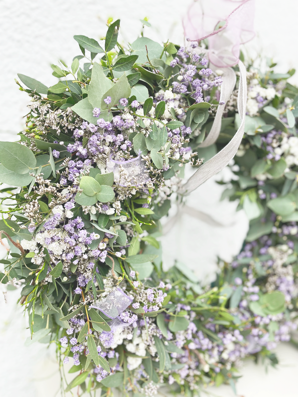 Frühlingskranz »Lavendeltraum« – frisch gebunden mit lila Akzenten