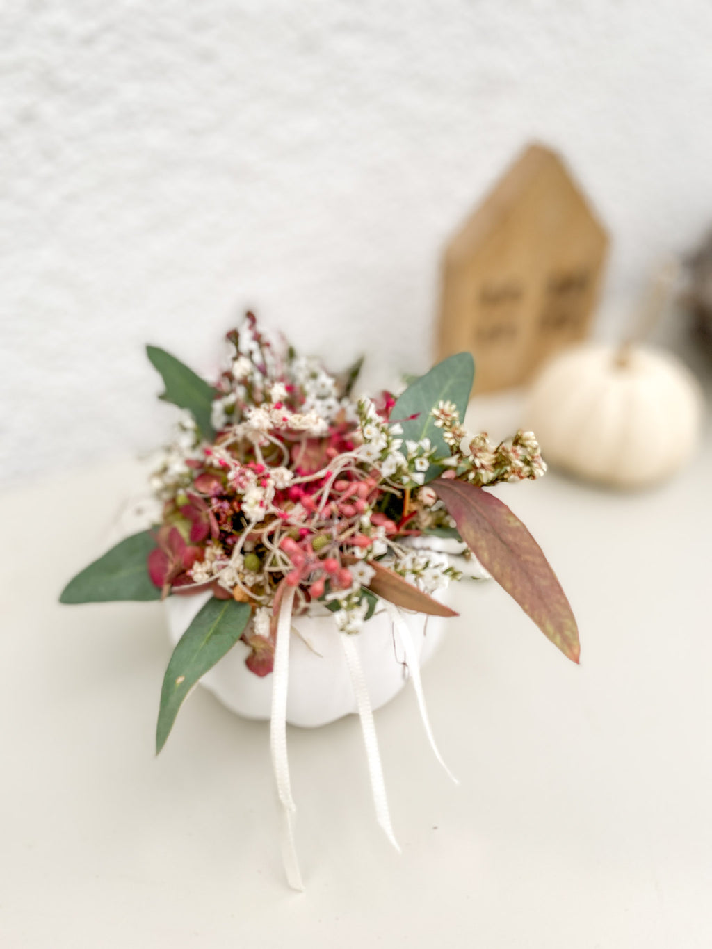 Herbst-Bouquet »Kleiner Kürbis« – Raysin-Gips mit Blumenfüllung