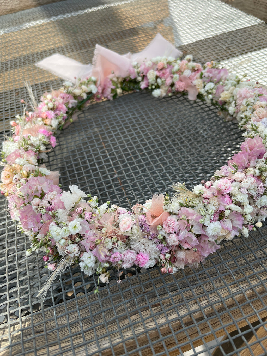 »Haarkränze aus frischen Blumen«  – für Hochzeit, Feste & Alltag