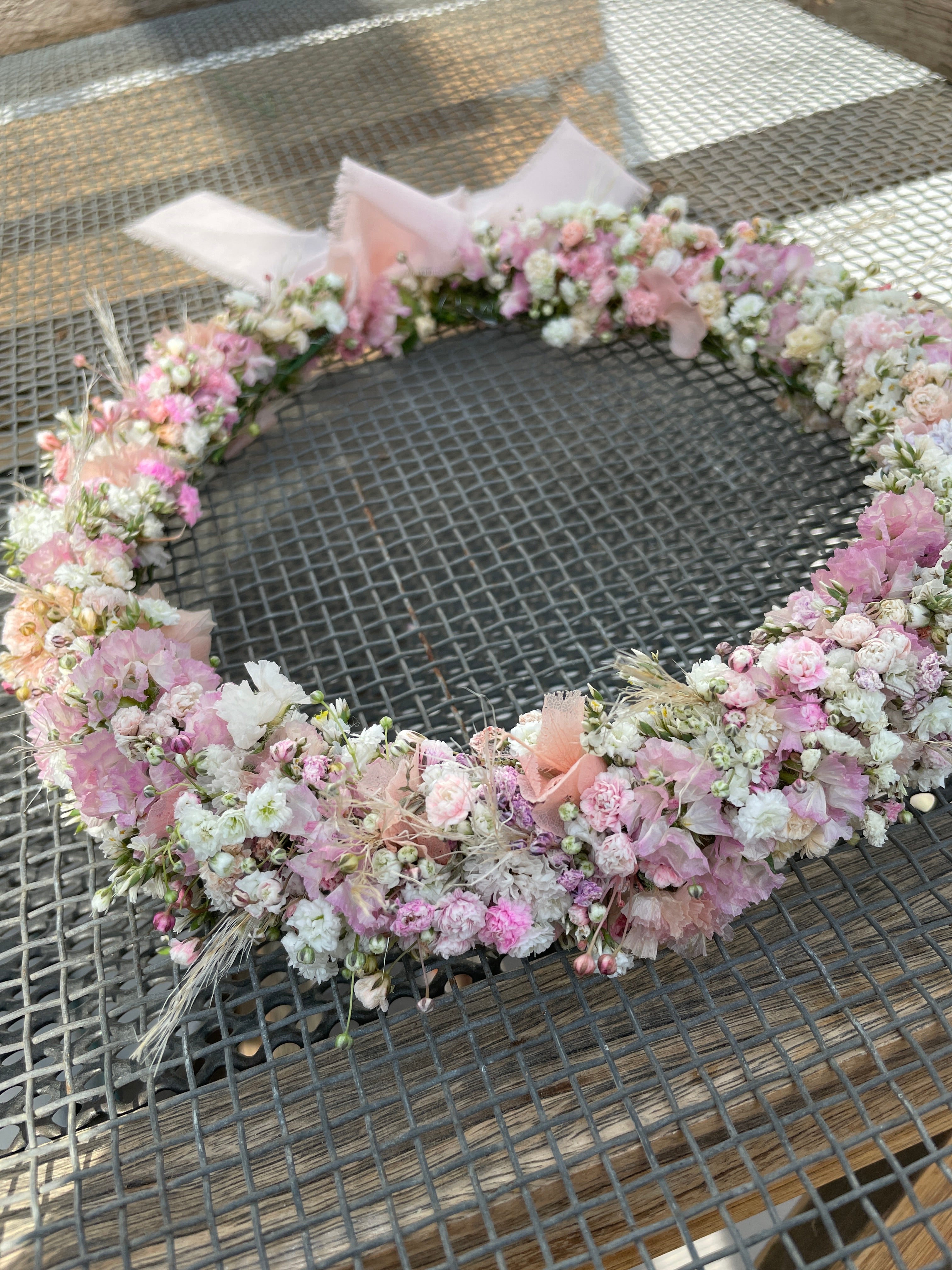 »Haarkränze aus frischen Blumen«  – für Hochzeit, Feste & Alltag