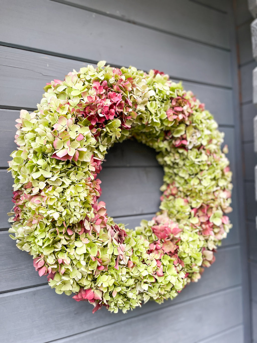 Herbstkranz »Hortensienzauber« – Natürlichkeit in sanftem Farbspiel