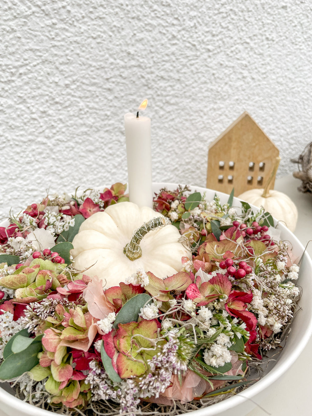 Herbstkranz »Rosé Harmony« – Hortensien, Disteln & Eukalyptus