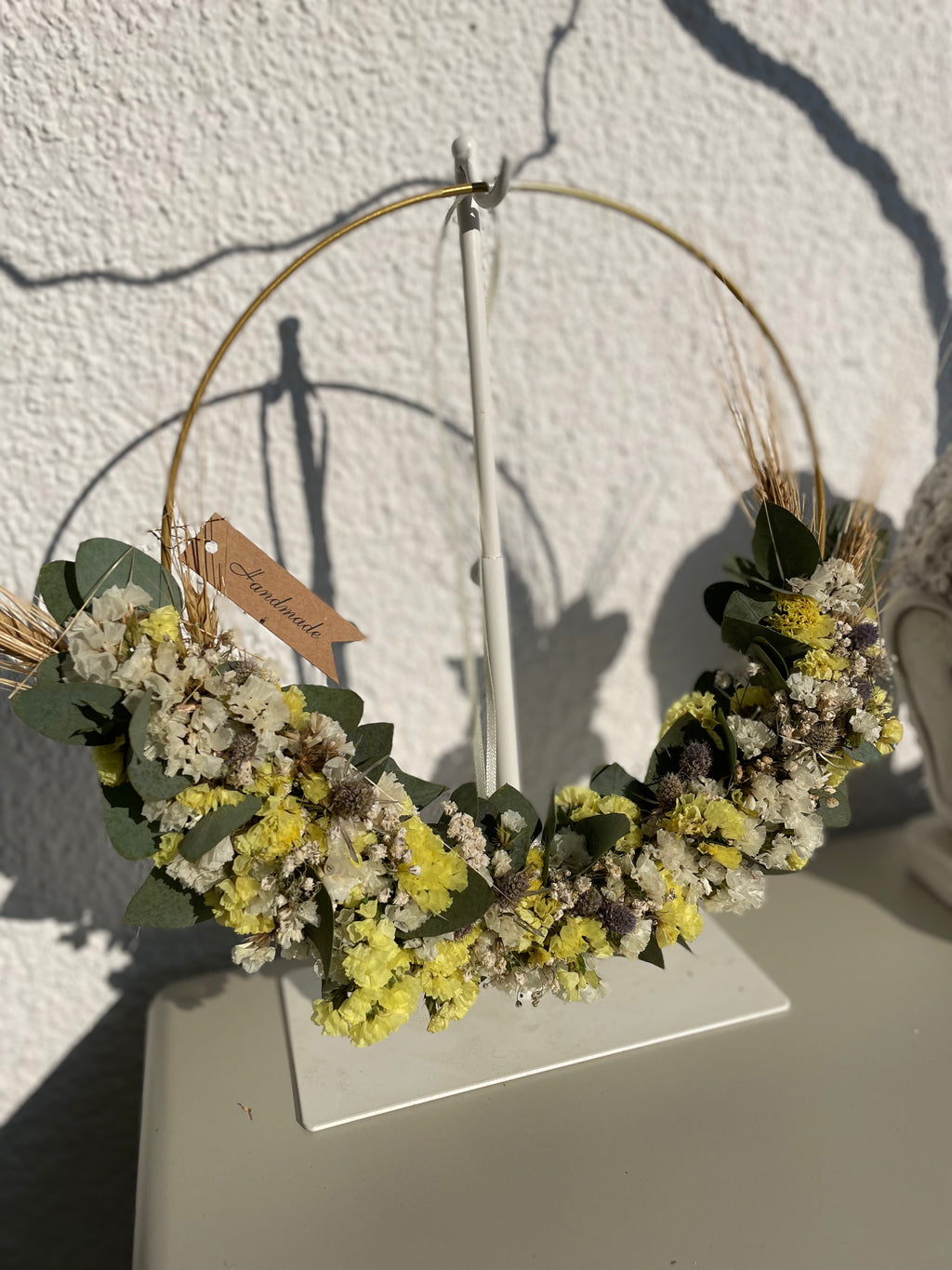 »1/2 Loop Gelb« – FlowerLoop mit sonnigen Akzenten