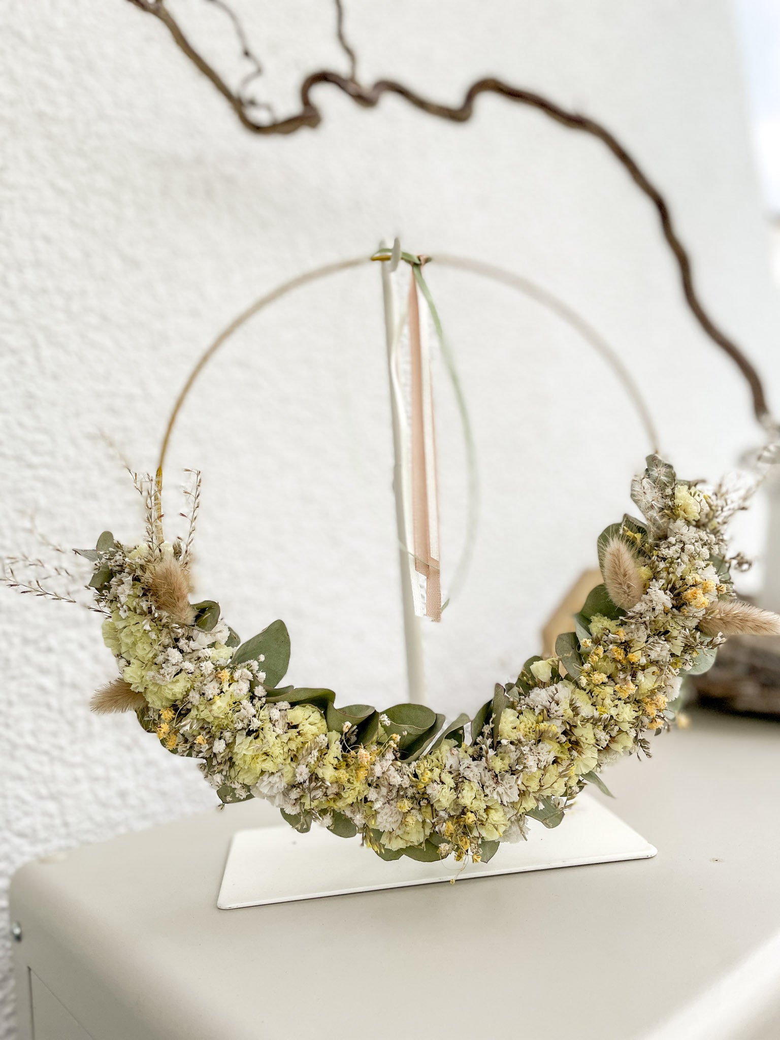 »1/2 Loop Gelb« – FlowerLoop mit sonnigen Akzenten