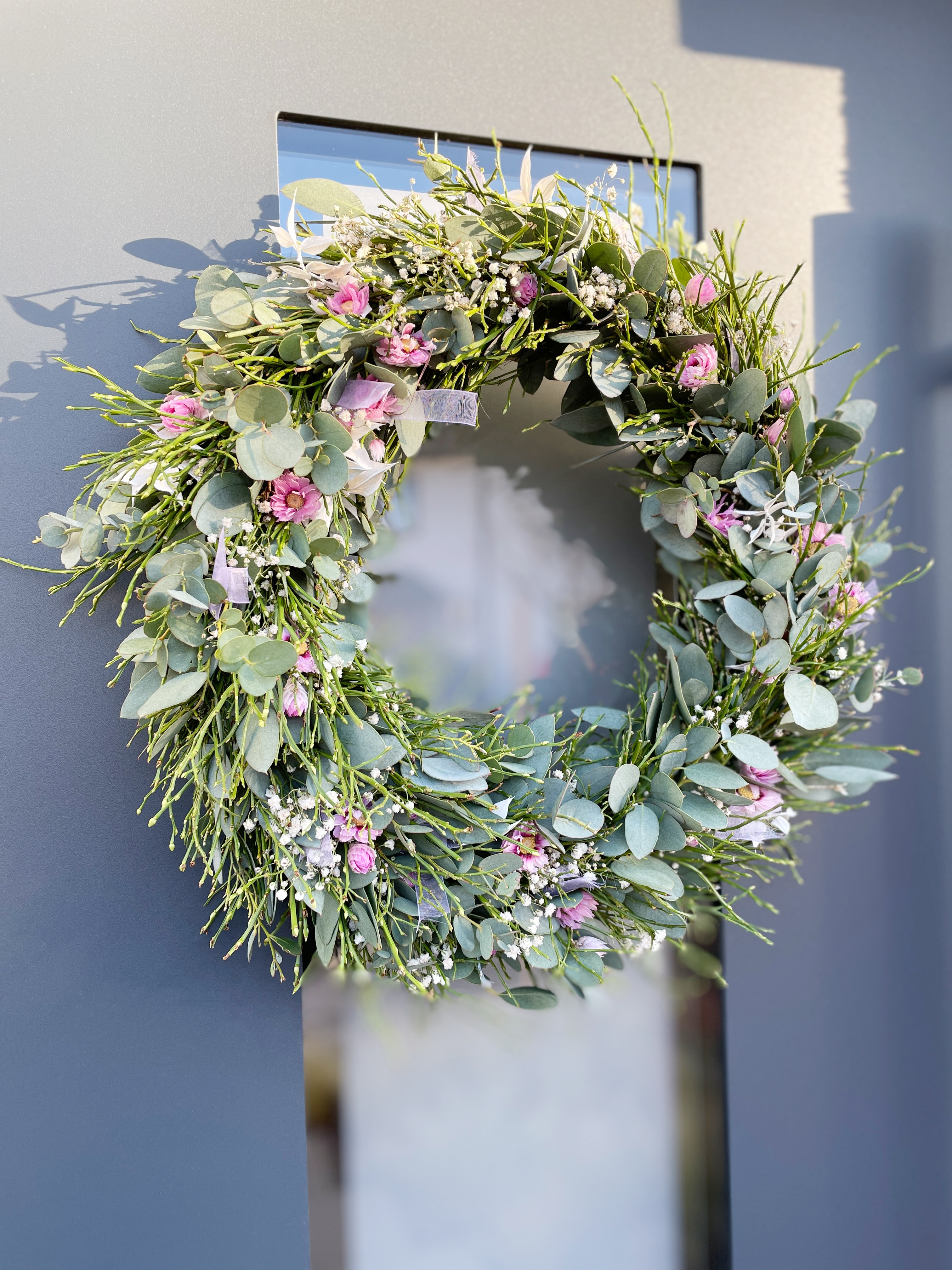 Frühlingskranz »Rosentau« – Frisch gebunden in zarten Rosatönen