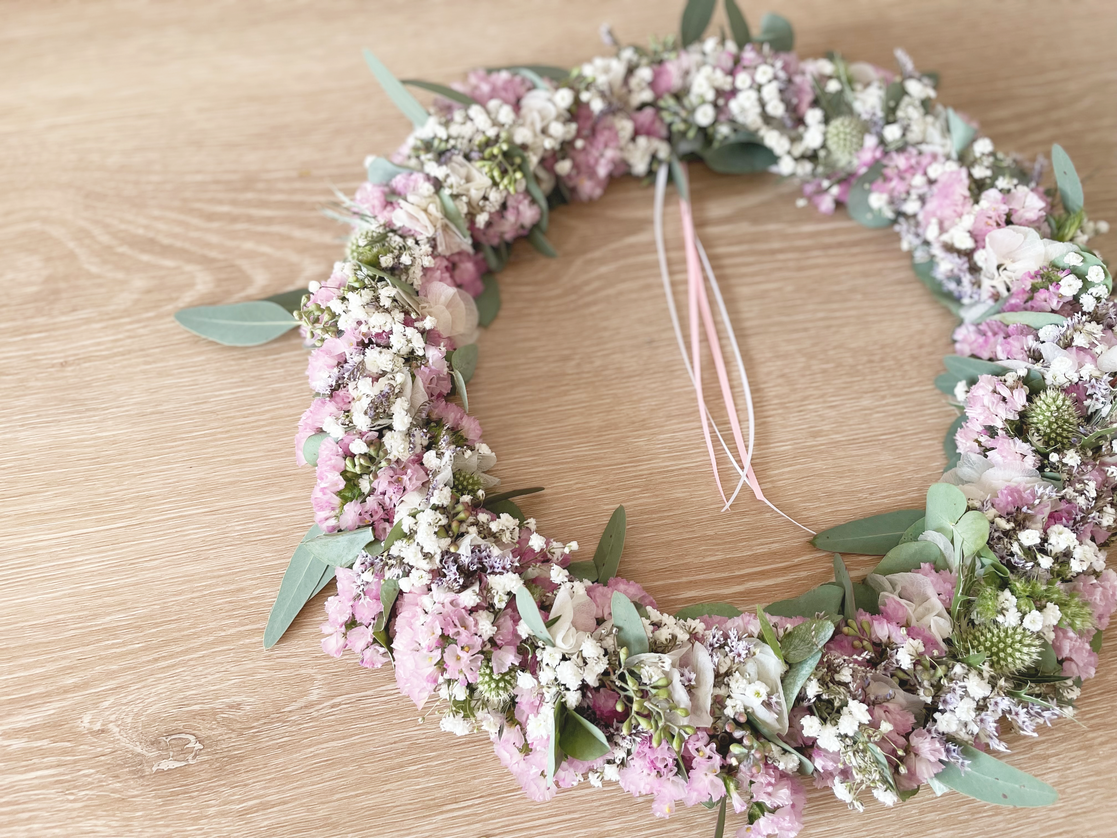 »1/1 Loop Pastell« – FlowerLoop mit Farbakzenten in Rosé & Peach