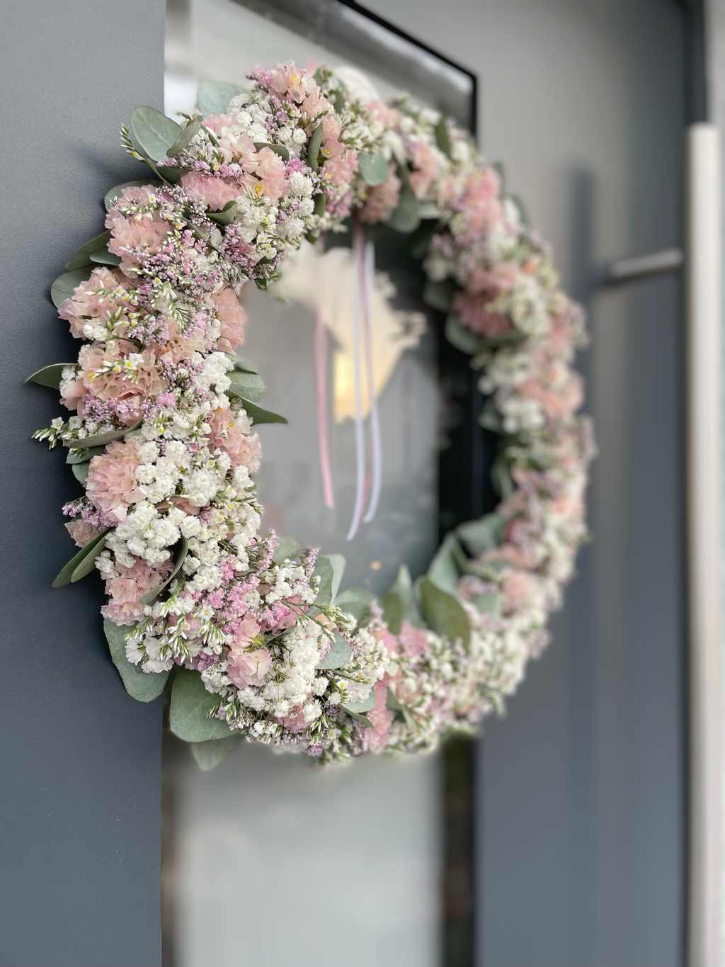 »1/1 Loop Pastell« – FlowerLoop mit Farbakzenten in Rosé & Peach