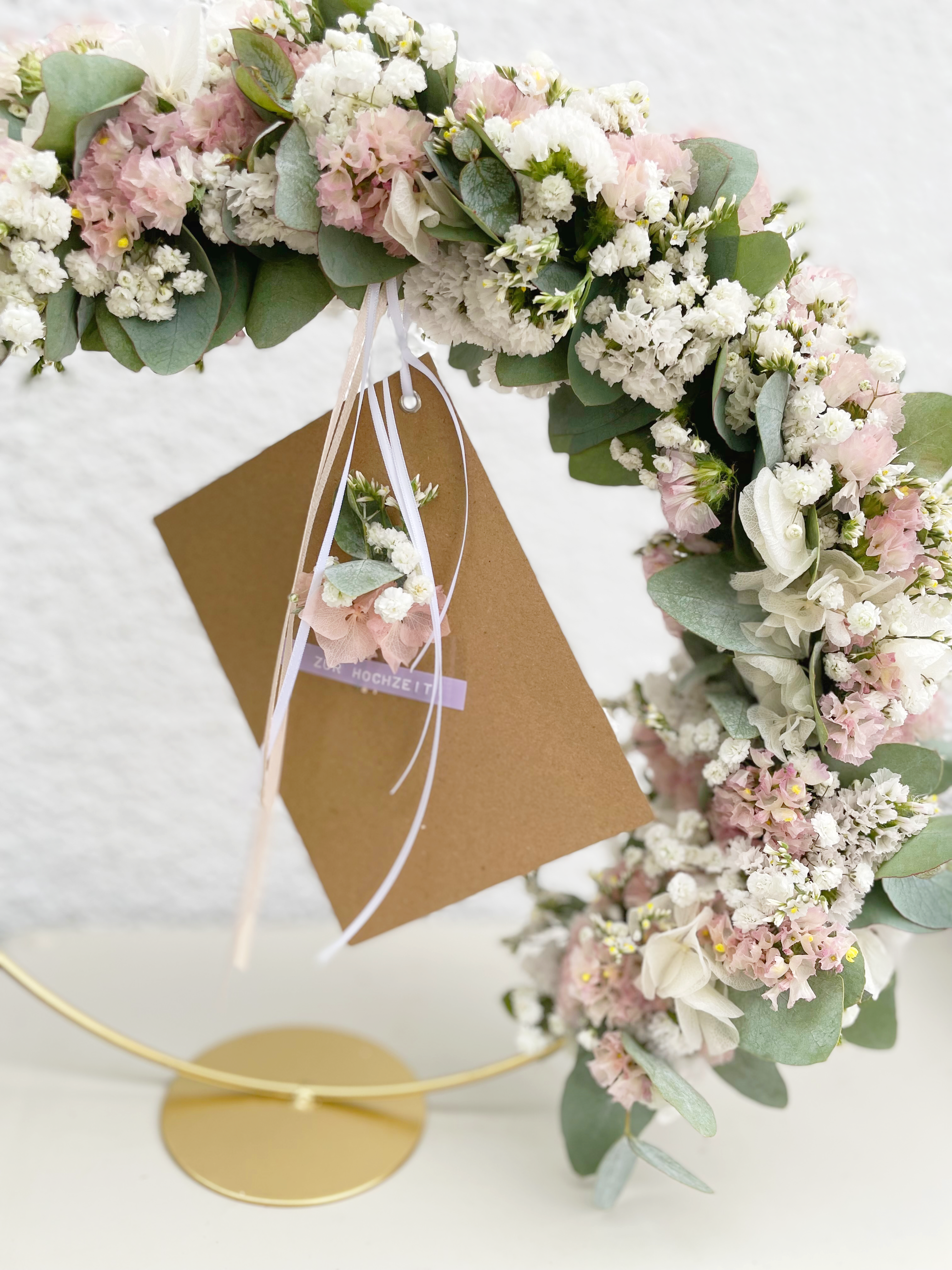 1/2 Loop auf Metallständer – Blütendesign mit persönlicher Note| FlowerLoop  Ø 30cm