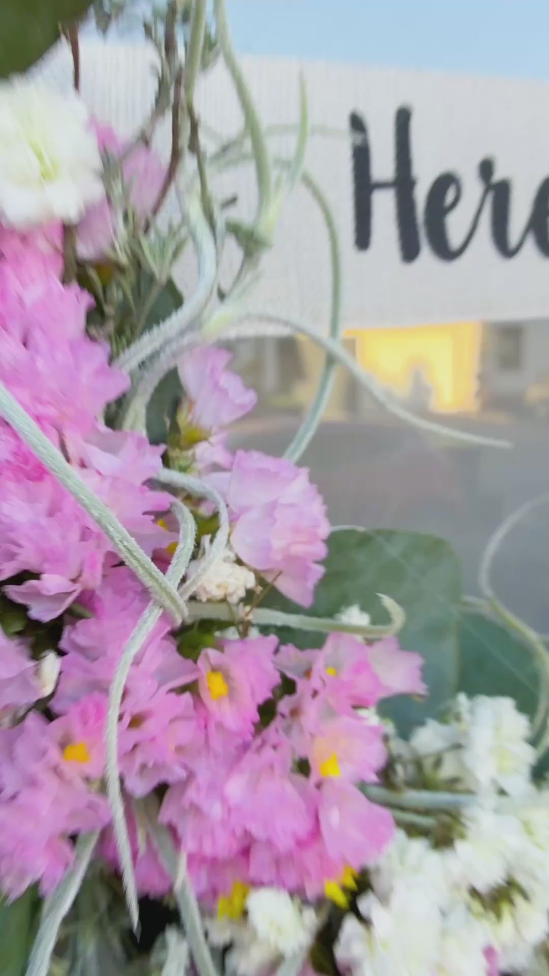 Video Hochformat: FlowerLoop »Hereinspaziert« mit Schriftbanner